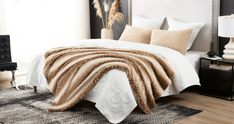 Best Bedding for Apartment Living: Comfort Without Taking Up Too Much Space - Cozy Bliss