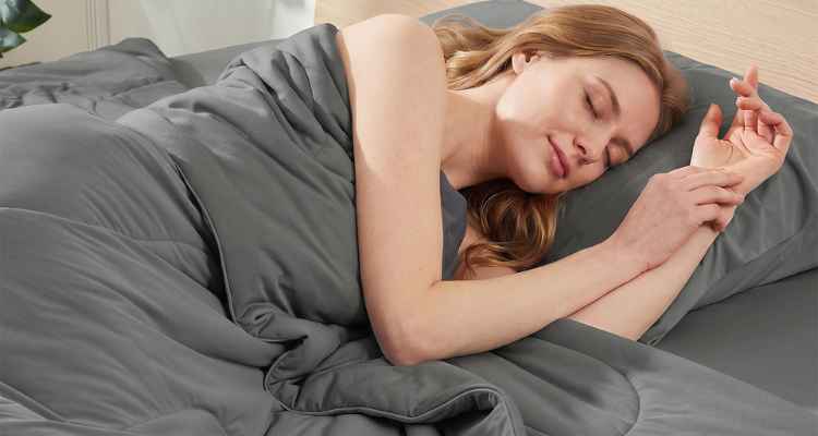 Can’t Turn Your Brain Off at Night? Create a Mental Off-Ramp Before Bed - Cozy Bliss